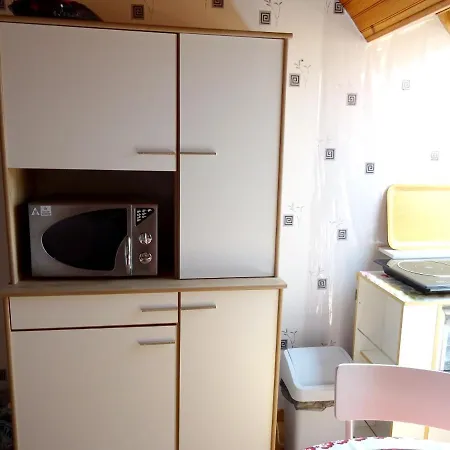 Chaleureux A 27 M² Avec Terrasse Apartment *